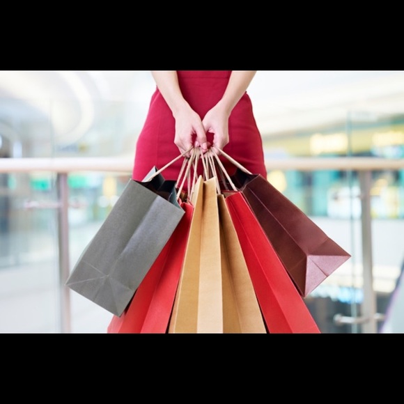 Meet your Posher, Krista - Picture 1 of 1